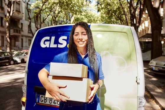 GLS driver delivering parcels